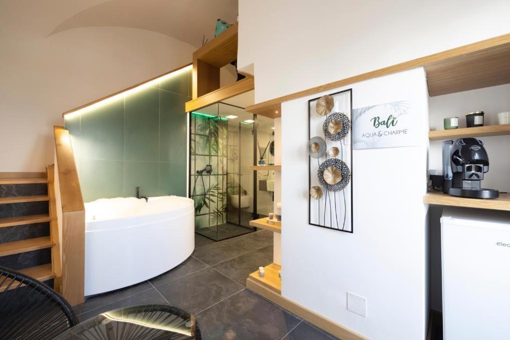 加埃塔Bali Aqua&Charme住宿加早餐旅馆 外观 照片