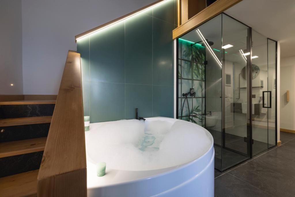 加埃塔Bali Aqua&Charme住宿加早餐旅馆 外观 照片