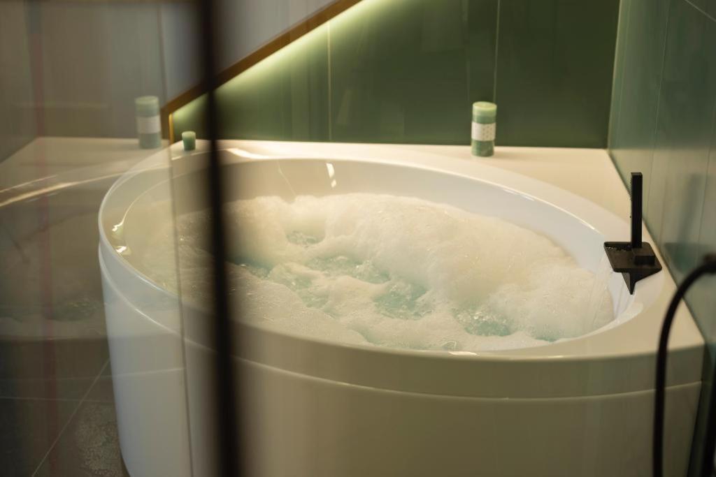 加埃塔Bali Aqua&Charme住宿加早餐旅馆 外观 照片